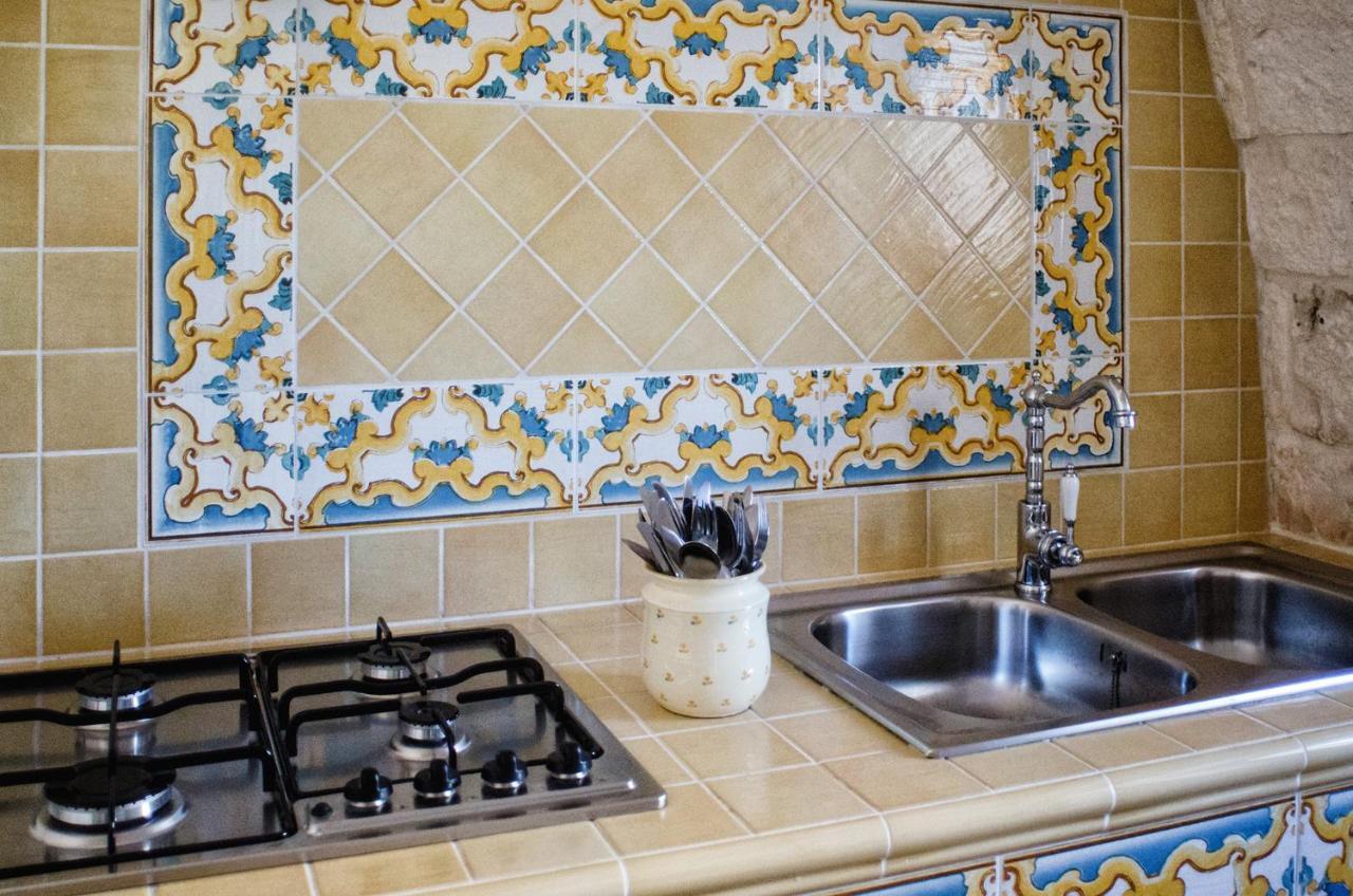 Borgo Santa Clara Apartment Чистернино Екстериор снимка